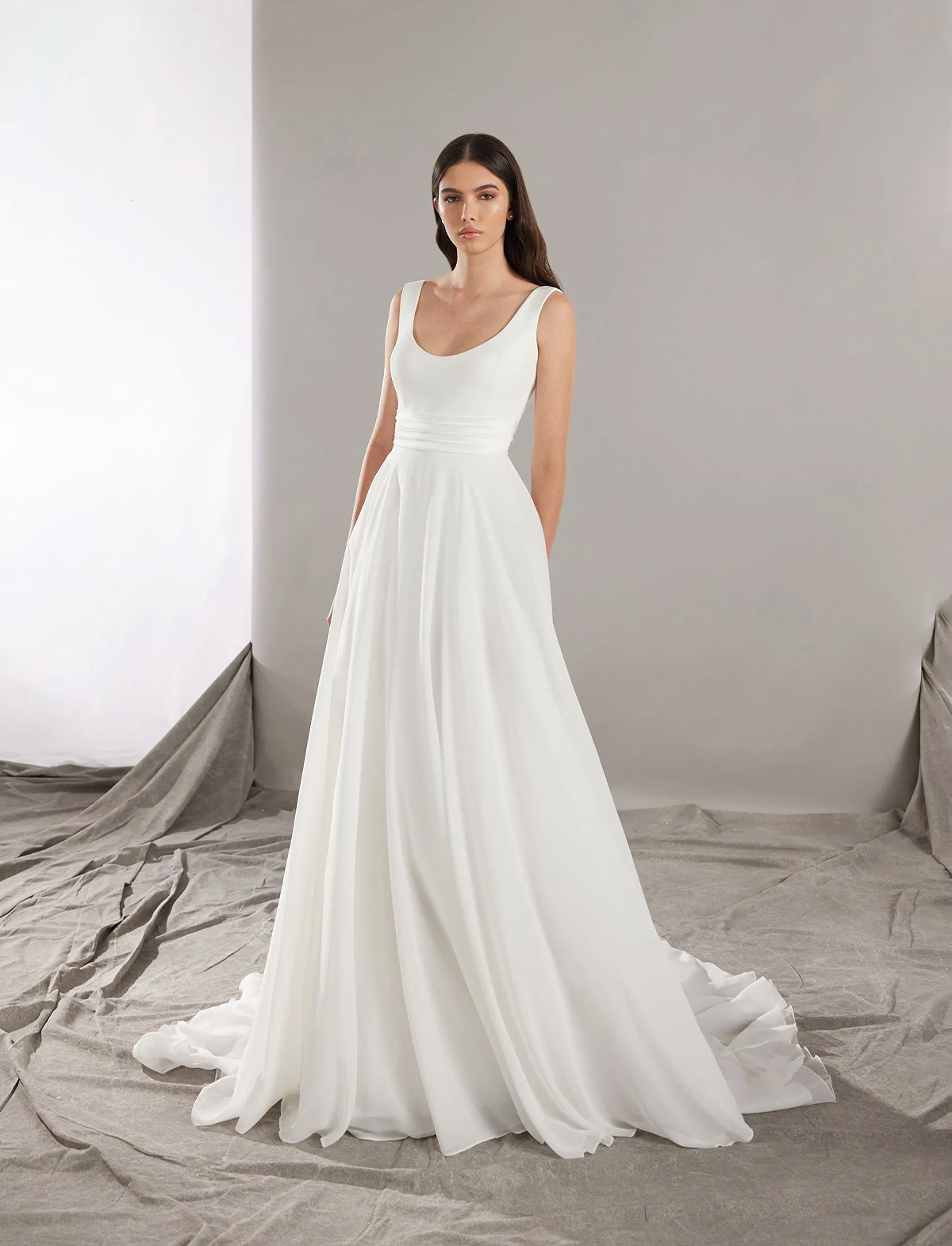 Pronovias Eufeme 2024