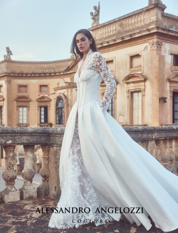 alessandro-angelozzi-2026-brunelleschi-corpetto-steccato-scollo-v-maniche-lunghe-pizzo Abito da sposa Alessandro Angelozzi Brunelleschi