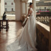 berta-2026-26-08-schiena-scoperta Abito da sposa Berta 26-08