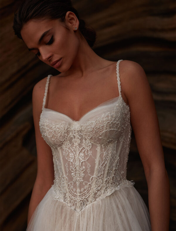 milla-nova-2026-eloria-scollatura-cuore Abito da sposa Milla Nova Pearl of the Season Eloria