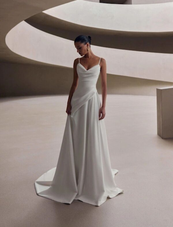Abito da sposa Milla Nova Prima Forma Calverra