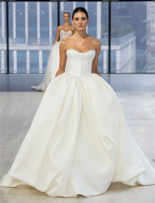 Abito da sposa Nicole + Felicia Couture NF123