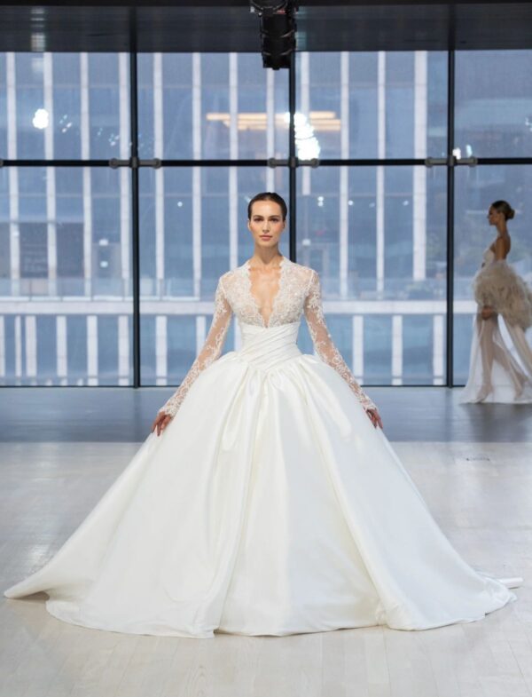Abito da sposa Nicole + Felicia Couture NF133