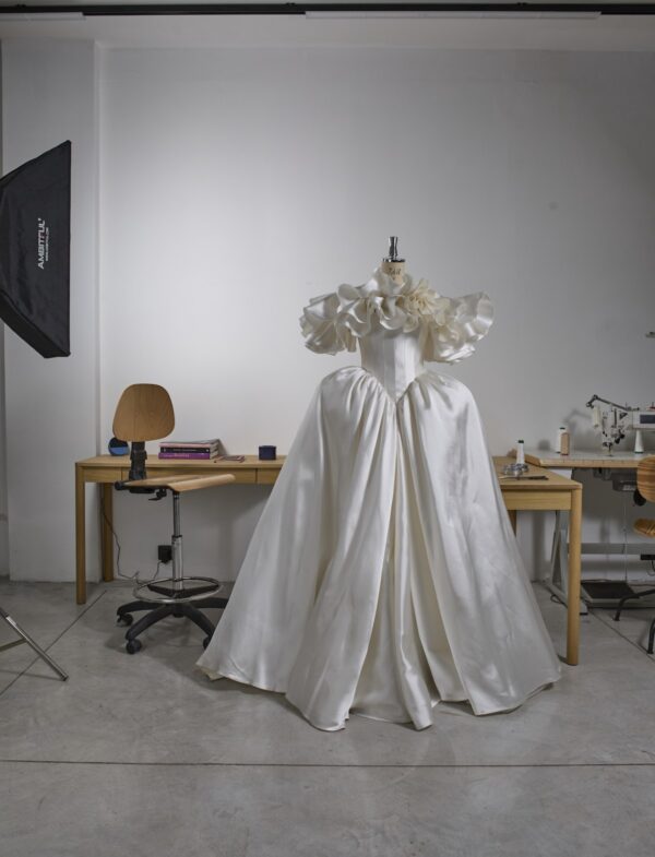 andrea-sedici-ayfer-2027-gonna-voluminosa Abito da sposa Andrea Sedici Ayfer