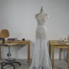 andrea-sedici-aysa-2027-pizzo-semitrasparente Abito da sposa Andrea Sedici Aysa