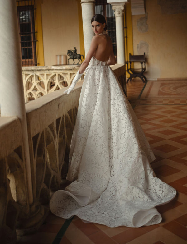 berta-couture-26-08-2026-scollo-americano Abito da sposa Berta 26-08