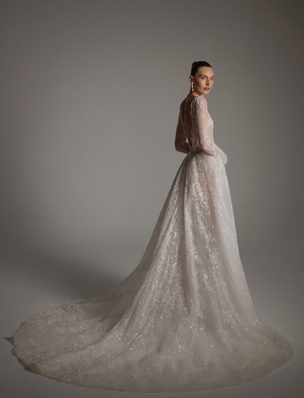 berta-couture-26-109-2027-strascico-pizzo Abito da sposa Berta 26-109