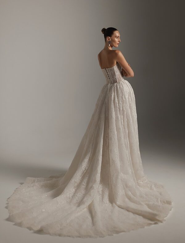 berta-couture-26-110-2027-gonna-ampia Abito da sposa Berta 26-110