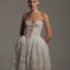 berta-couture-26-110-2027-ricami-pizzo Abito da sposa Berta 26-110