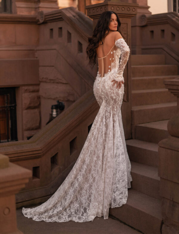 berta-couture-x-strascico-pizzo Abito da sposa Berta X