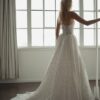 berta-privee-26-p113-train-pizzo-staccabile Abito da sposa Berta Privee 26-P113