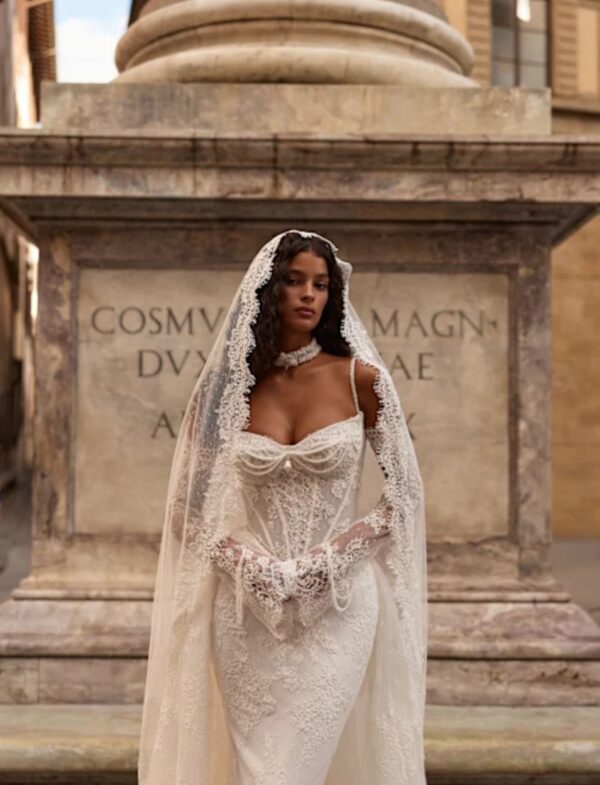 millanova-d'art-botticella-2027-velo-ricamato Abito da sposa Milla Nova D'Art Botticella