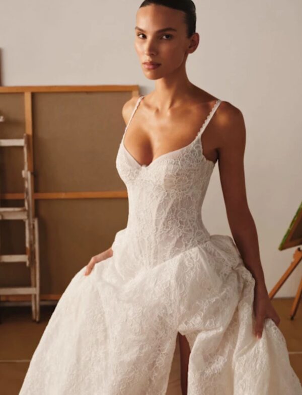millanova-d'art-opera-2027-corpetto-steccato Abito da sposa Milla Nova D'Art Opera