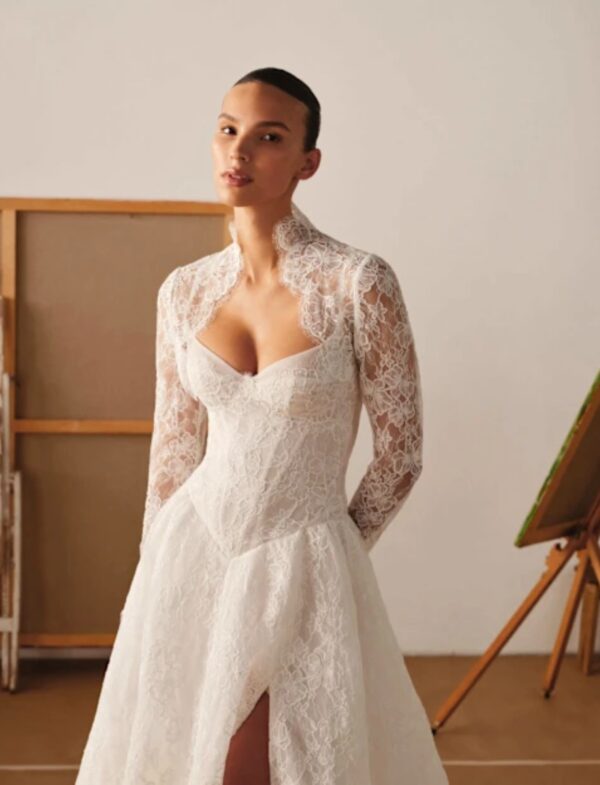 millanova-d'art-opera-2027-spalline-pizzo-floreale Abito da sposa Milla Nova D'Art Opera