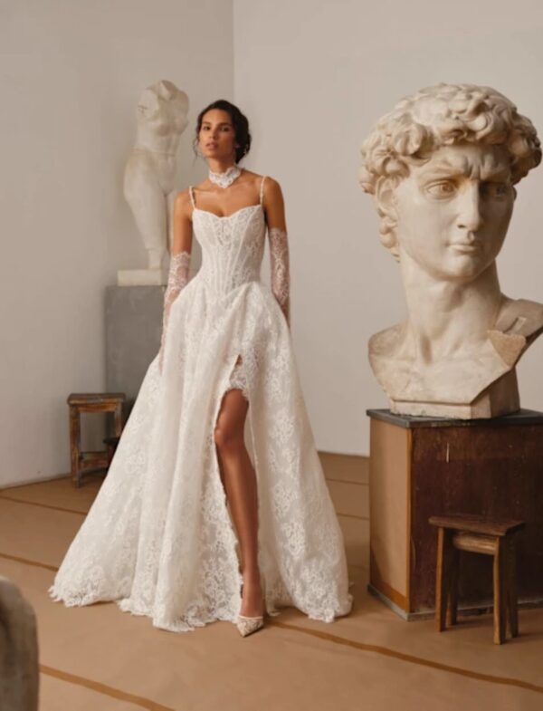 millanova-d'art-pittura-2027-spacco-coscia Abito da sposa Milla Nova D'Art Pittura