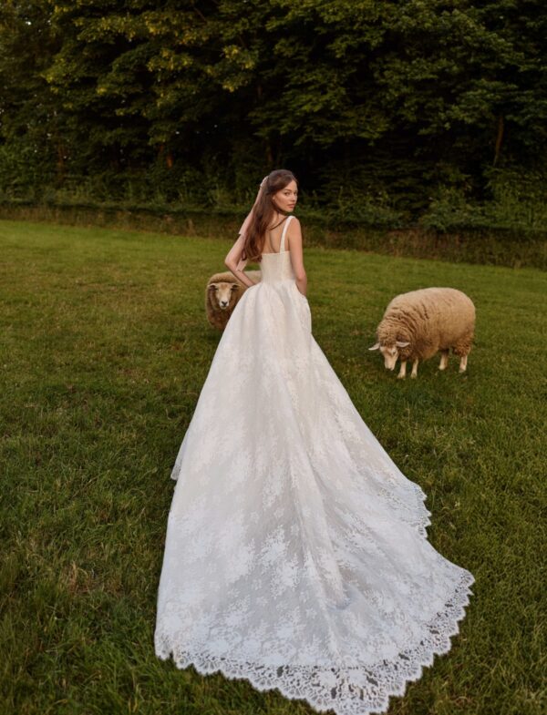 millanova-le-maison-rose-2027-elisora-eleganza Abito da sposa Milla Nova Le Maison Rose Elisora