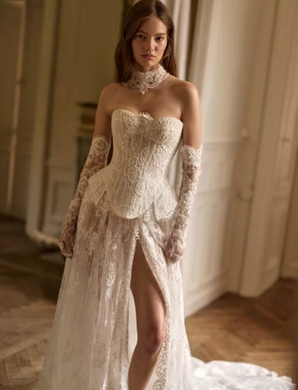 millanova-le-maison-rose-averic-2027-spacco-alto Abito da sposa Milla Nova Le Maison Rose Averic