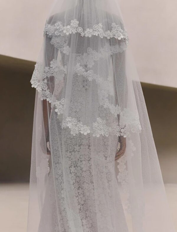 millanova-prima-forma-oriane-2027-velo-floreale Abito da sposa Milla Nova Prima Forma Oriane