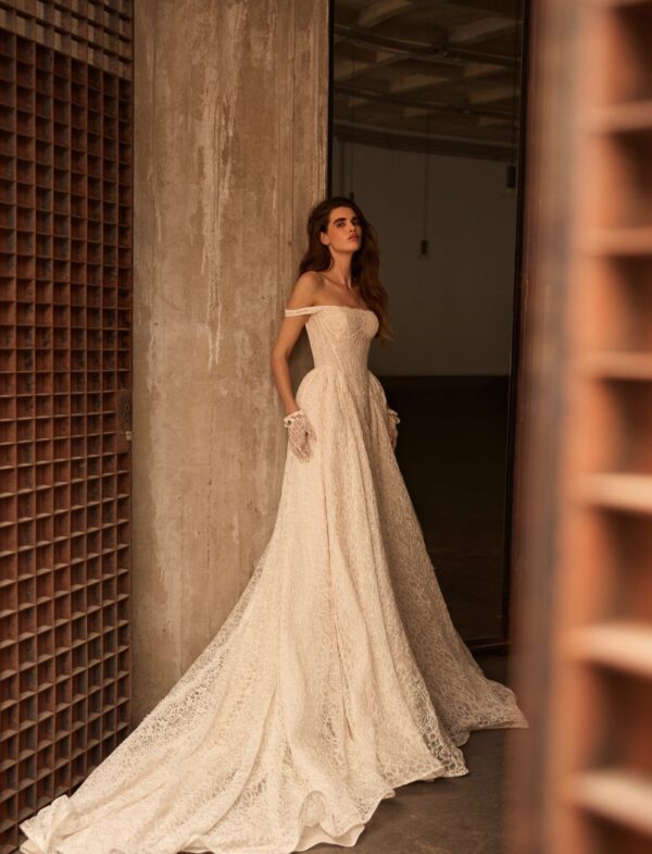 millanova-set-in-momento-katharine-2027 Abito da sposa Milla Nova Set in Momento Katharine