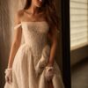millanova-set-in-momento-katharine-2027-pizzo-ricamato Abito da sposa Milla Nova Set in Momento Katharine