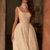 millanova-set-in-momento-katharine-2027-scollo-barca Abito da sposa Milla Nova Set in Momento Katharine