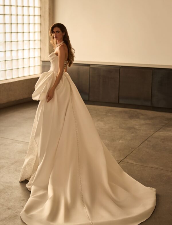 millanova-set-in-momento-lady-di-2027- Abito da sposa Milla Nova Set in Momento Lady Di