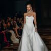 muse-by-berta-penelope-25-135-corpetto-steccato-cuore-seta-lucente Abito da sposa Muse by Berta Penelope