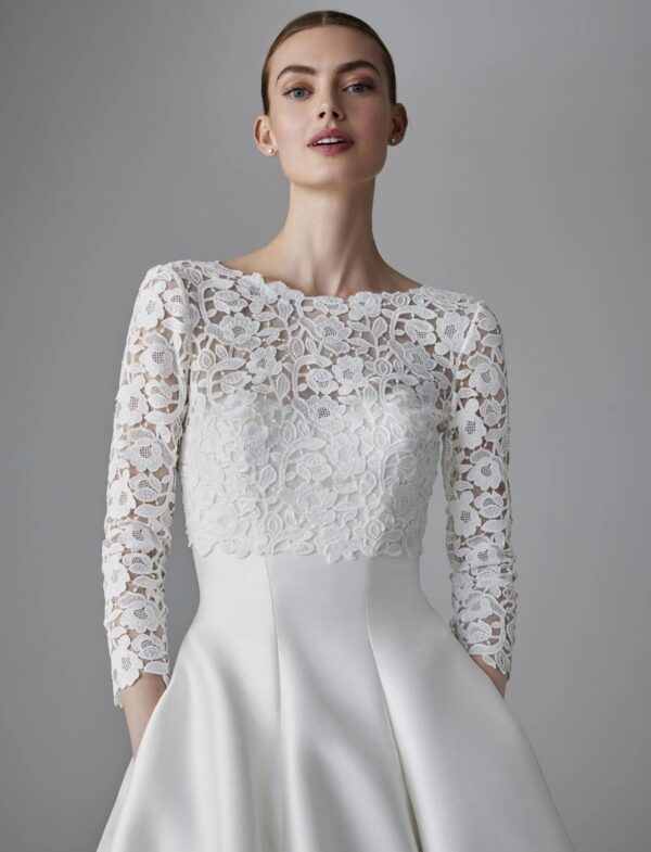 pronovias-2027-cammi-pizzo-floreale Abito da sposa Pronovias Cammi