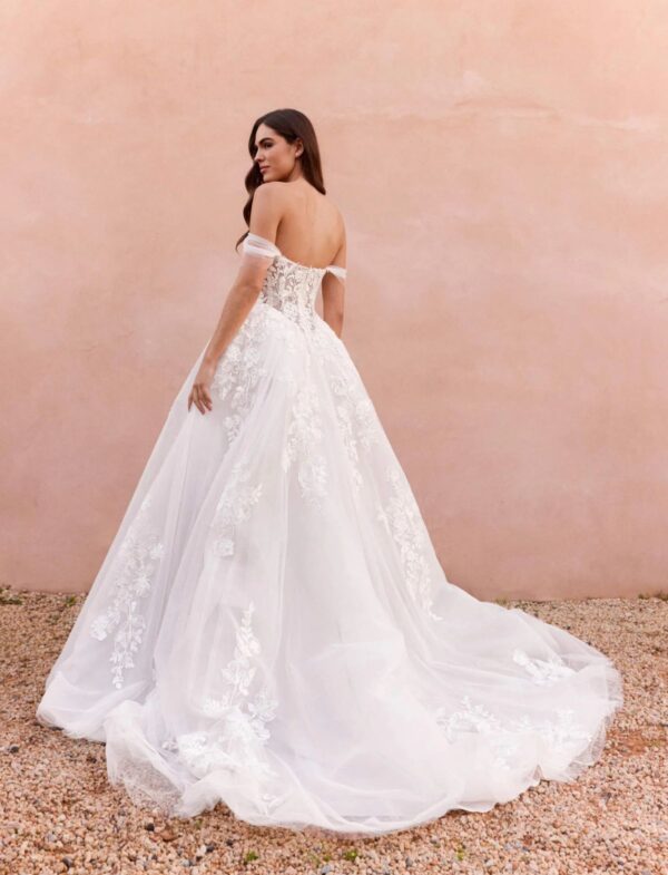 pronovias-2027-craly-corpetto-steccato Abito da sposa Pronovias Craly