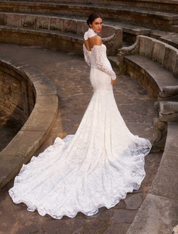 pronovias-2027-elow-strascico-lungo Abito da sposa Pronovias Elow