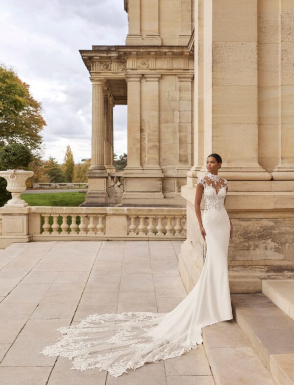 rosa-clara-aday-2027-abito-stretto Abito da sposa Rosa Clarà Aday