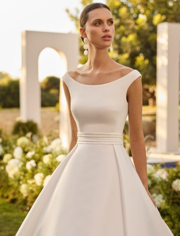 rosa-clarà-nore-2027-spalle-scoperte Abito da sposa Rosa Clarà Nore