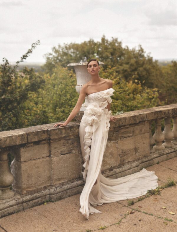 wonà-eira-2027-abito-stretto Abito da sposa Wonà Eira