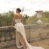 wonà-eira-2027-strascico-lungo Abito da sposa Wonà Eira