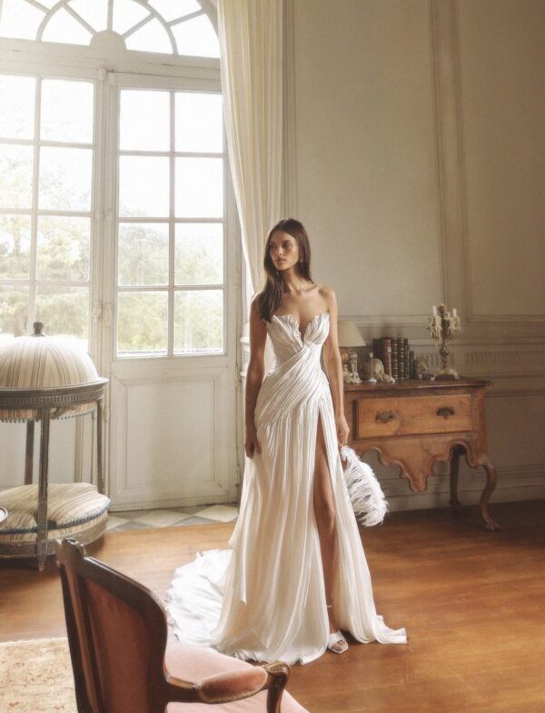 wonà-kassel-2027-abito-stretto Abito da sposa Wonà Kassel