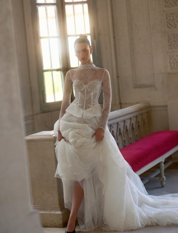 wonà-margaret-2027-corpetto-pizzo Abito da sposa Wonà Margaret
