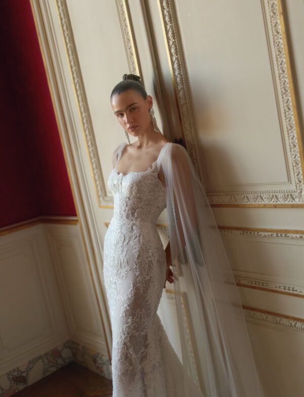 wonà-orlando-2027-pizzo-ricamato Abito da sposa Wonà Orlando