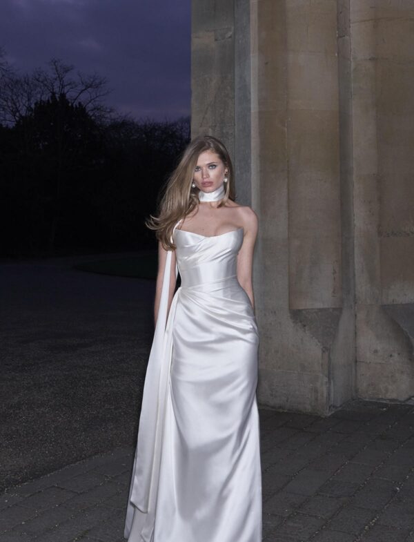 galia-lahav-lucid-2027-eleganza-minimal Abito da sposa Galia Lahav Lucid