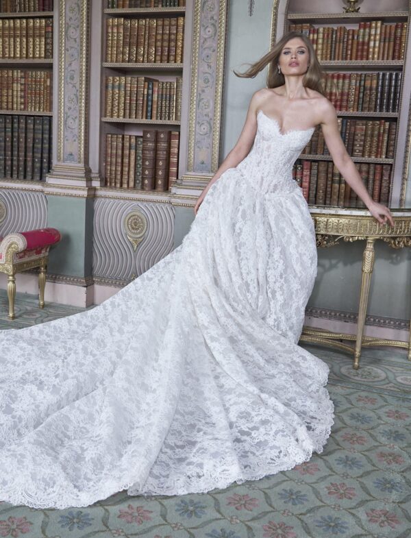 galia-lahav-monique-scollo-a-cuore Abito da sposa Galia Lahav Monique